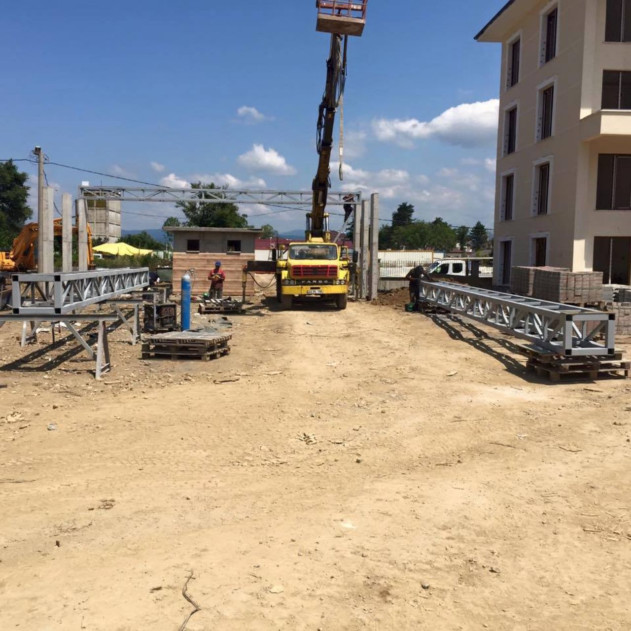 DÜZCE AŞİAN KONUTLARI MİNARE İNŞAATI